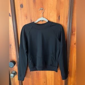 Black cropped crewneck size 6 Lululemon